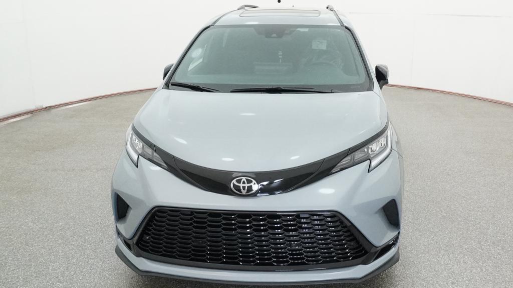 New 2026 Toyota Sienna Van