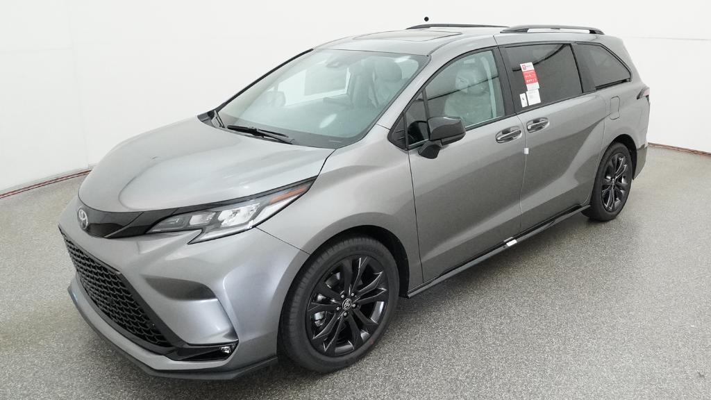 2026 Toyota Sienna XSE 7-Passenger Hybrid FWD's photo