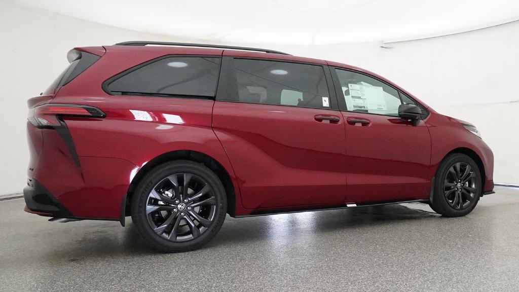 New 2026 Toyota Sienna Van