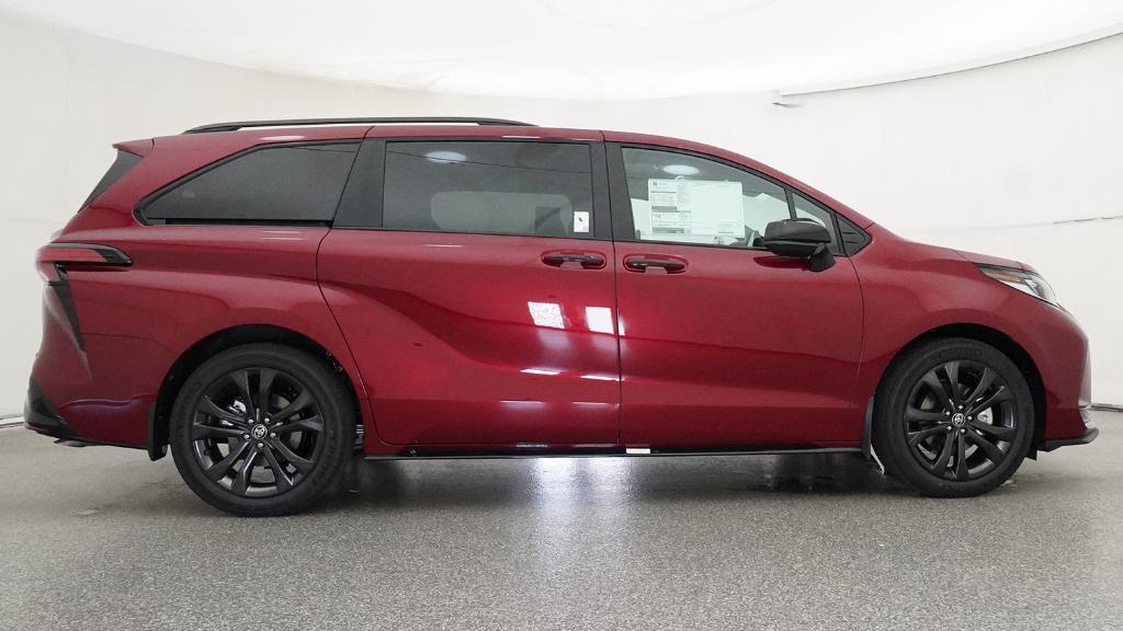 New 2026 Toyota Sienna Van