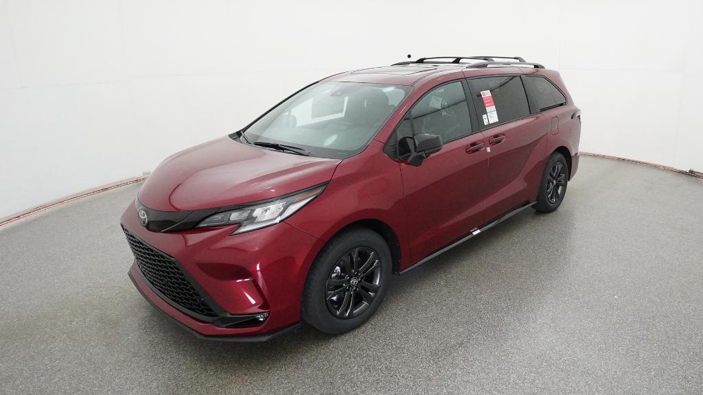 2026 Toyota Sienna XSE's photo