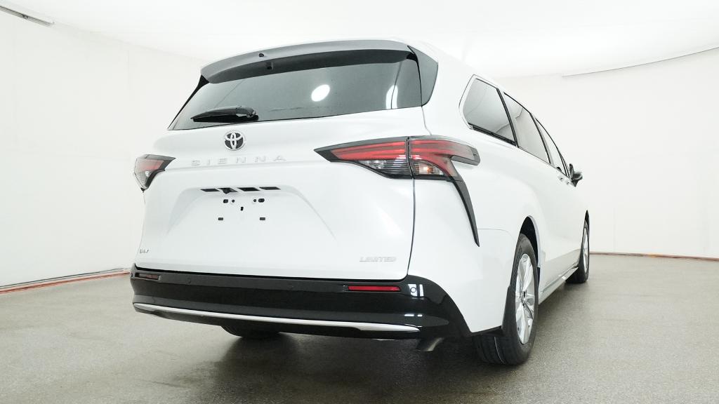 New 2026 Wind Chill Pearl <sup>1</sup> Toyota  Limited image 21