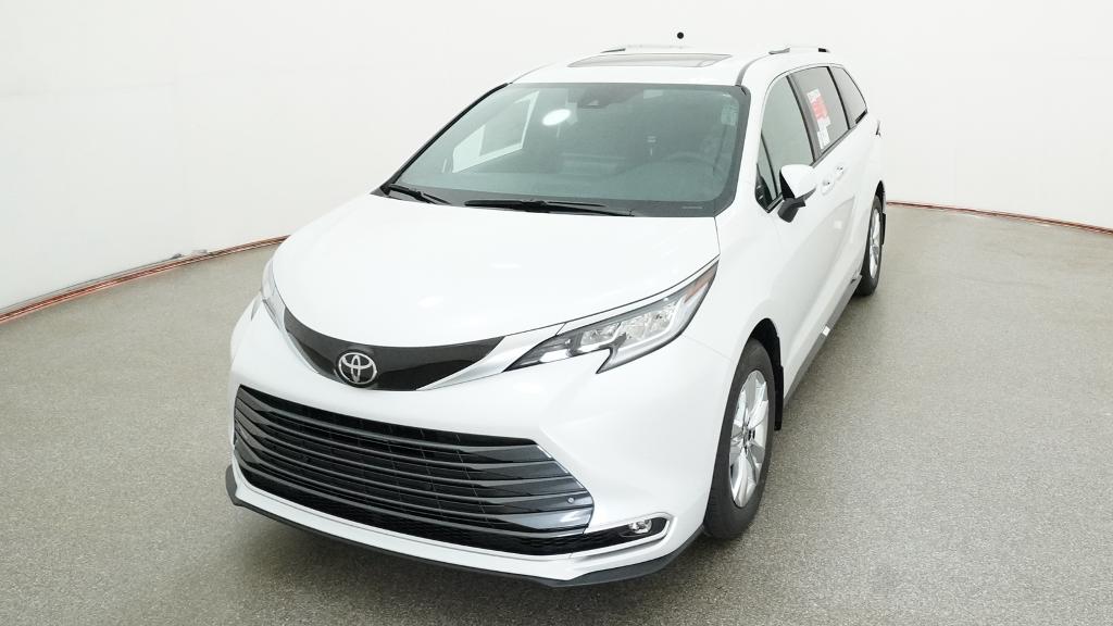 New 2026 Wind Chill Pearl <sup>1</sup> Toyota  Limited image 20