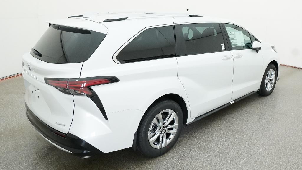 New 2026 Wind Chill Pearl <sup>1</sup> Toyota  Limited image 18