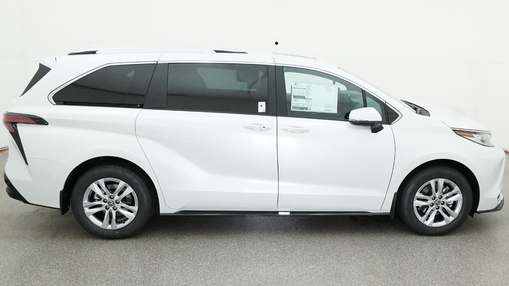 New 2026 Wind Chill Pearl <sup>1</sup> Toyota  Limited image 14