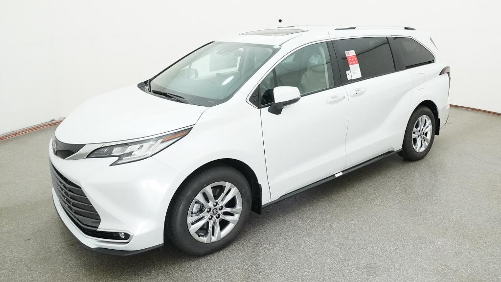2026 Toyota Sienna Limited 7-Passenger Hybrid FWD's photo