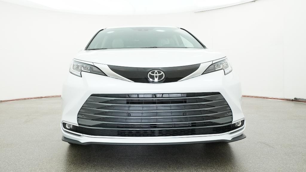 New 2026 Toyota Sienna Van