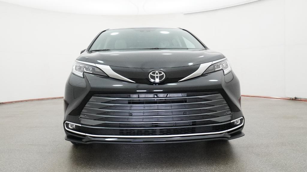 New 2026 Toyota Sienna Van