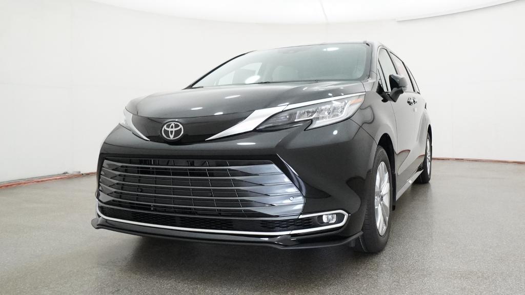 New 2026 Toyota Sienna Van