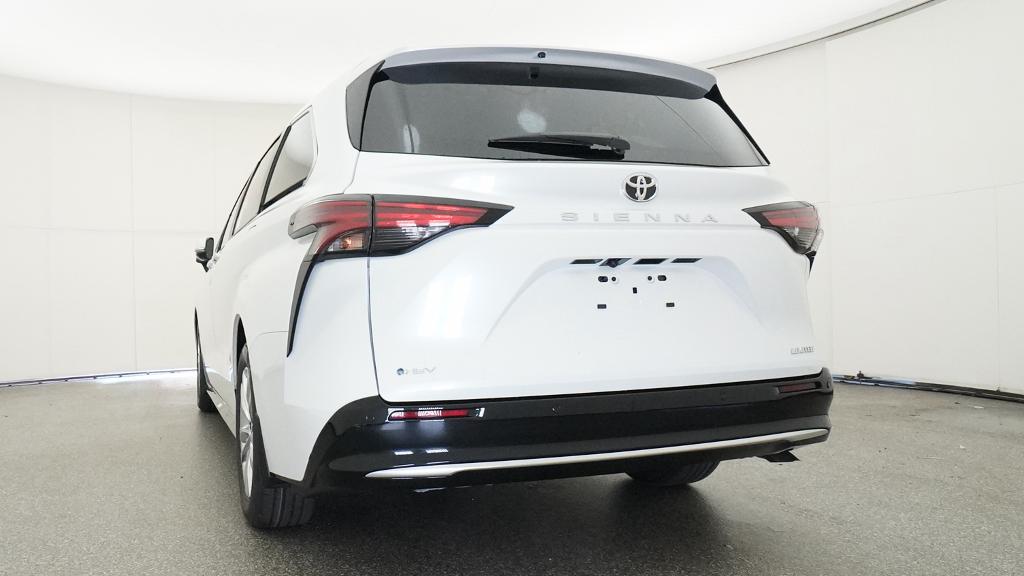 New 2026 Toyota Sienna Van