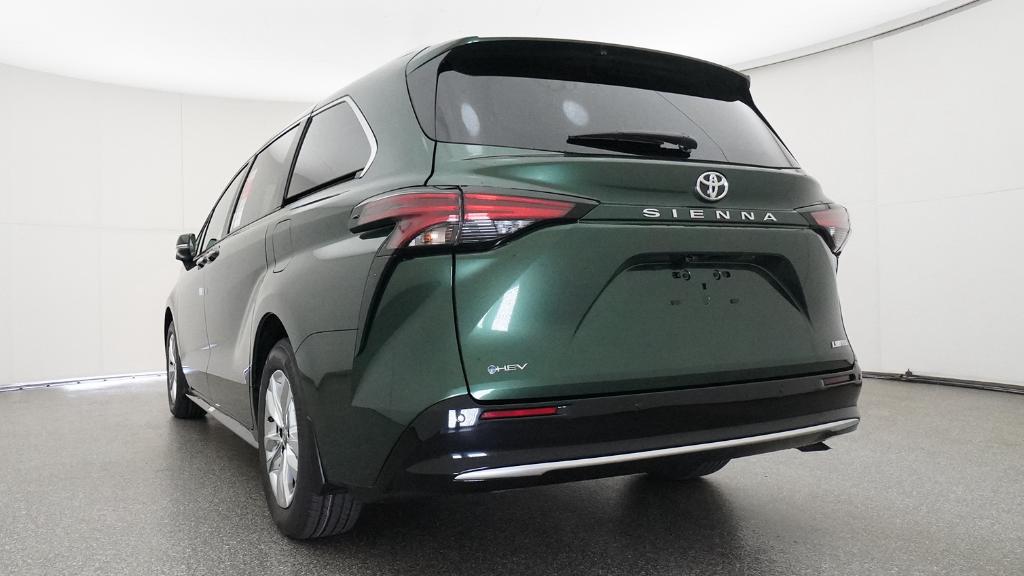 New 2026 Toyota Sienna Van