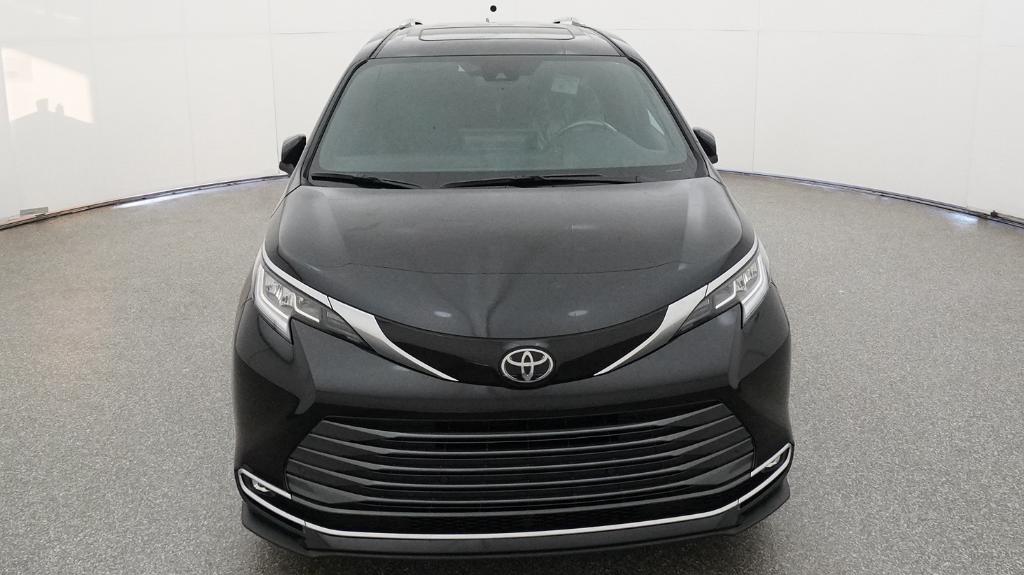 New 2026 Toyota Sienna Van