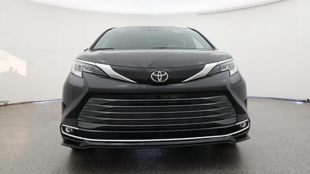 New 2026 Toyota Sienna Van