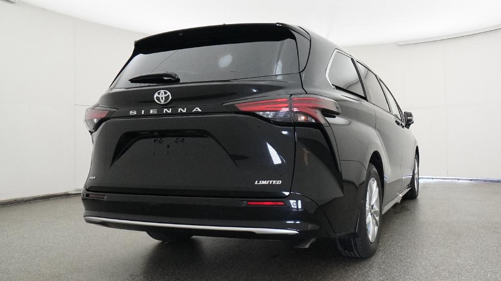 New 2026 Toyota Sienna Van