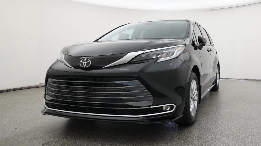 New 2026 Toyota Sienna Van