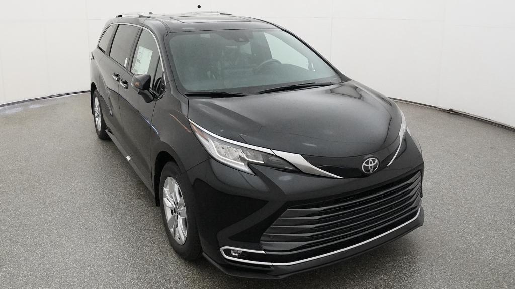 New 2026 Toyota Sienna Van