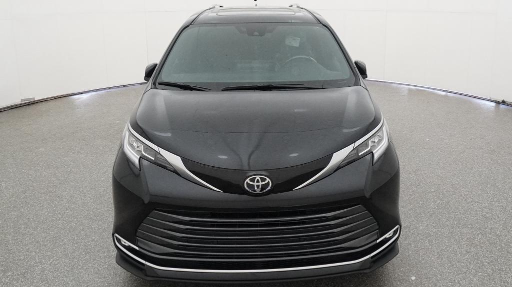 New 2026 Toyota Sienna Van