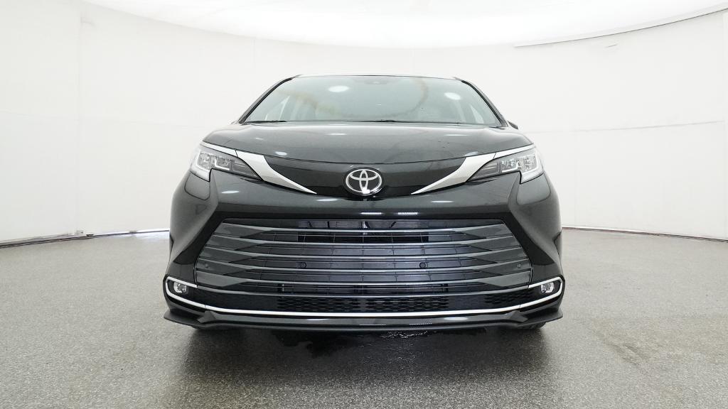 New 2026 Toyota Sienna Van