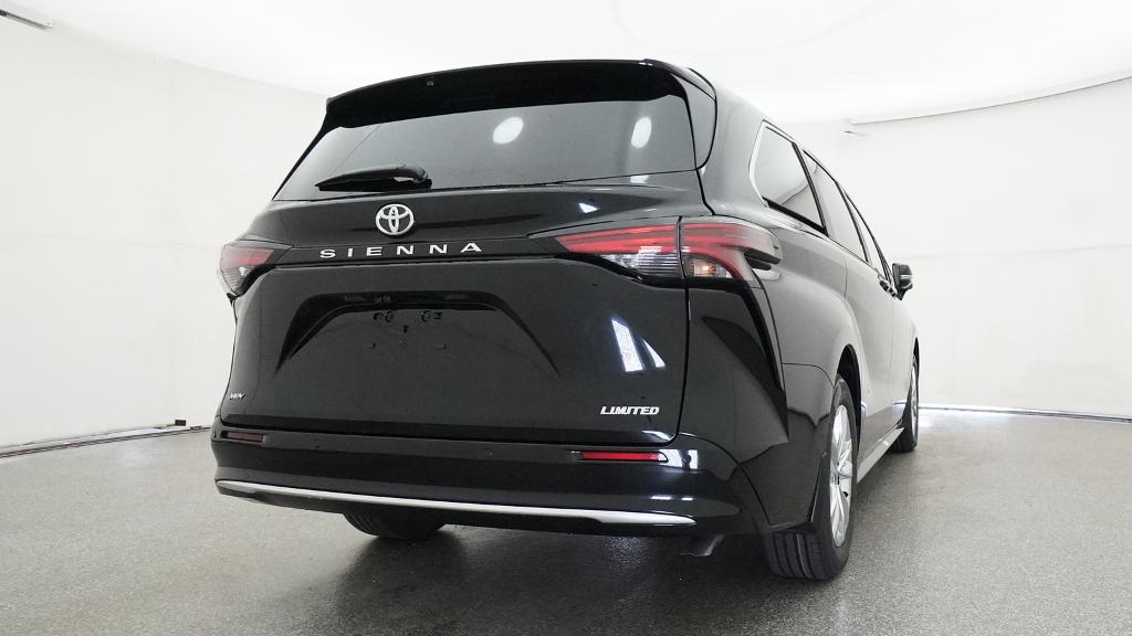 New 2026 Toyota Sienna Van
