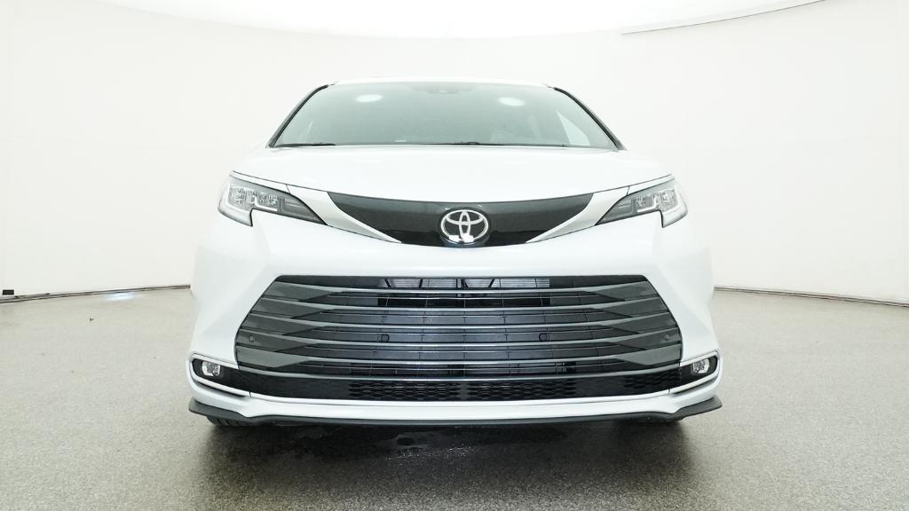 New 2026 Toyota Sienna Van