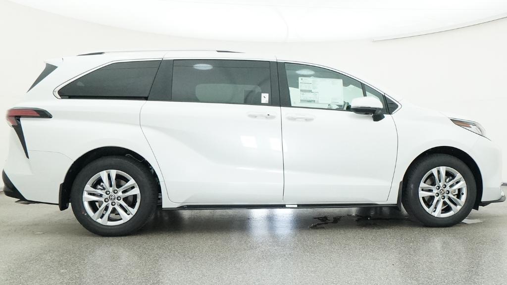 New 2026 Toyota Sienna Van