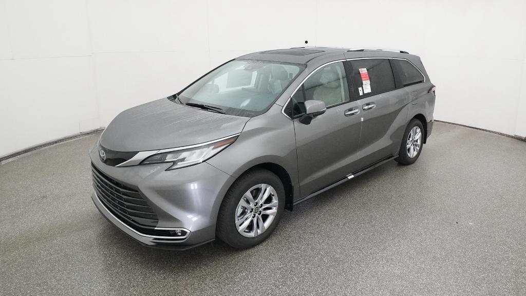 2026 Toyota Sienna Limited's photo