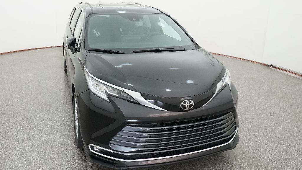 New 2026 Toyota Sienna Van