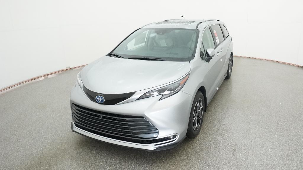 2025 Toyota Sienna Limited photo 2