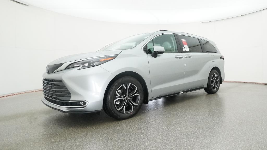 2025 Toyota Sienna Limited photo 4