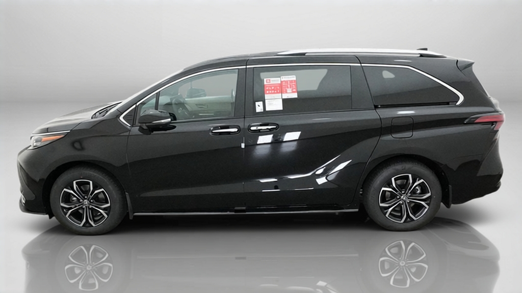 New 2026 Toyota Sienna Van