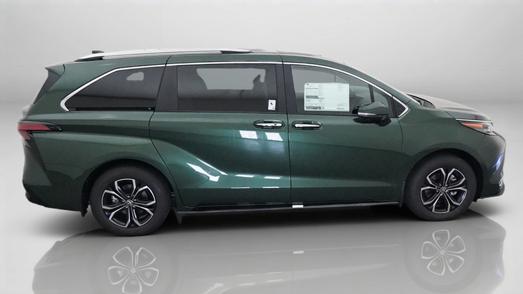 New 2026 Toyota Sienna Van