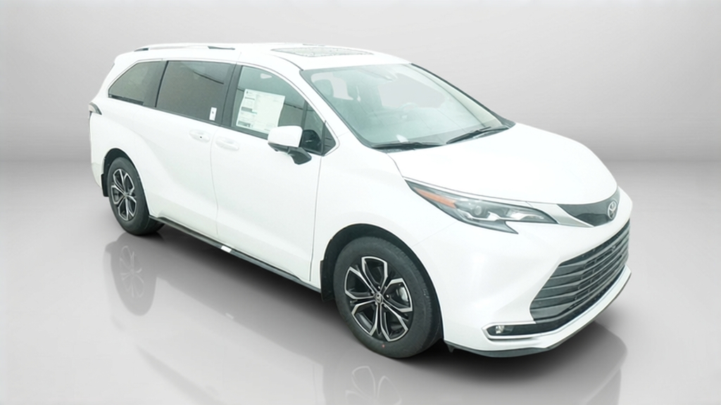 New 2026 Wind Chill Pearl <sup>1</sup> Toyota  Platinum image 5