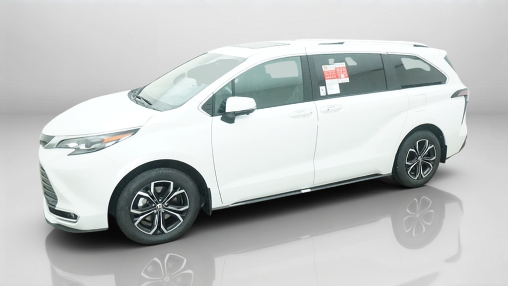 New 2026 Wind Chill Pearl <sup>1</sup> Toyota  Platinum image 3