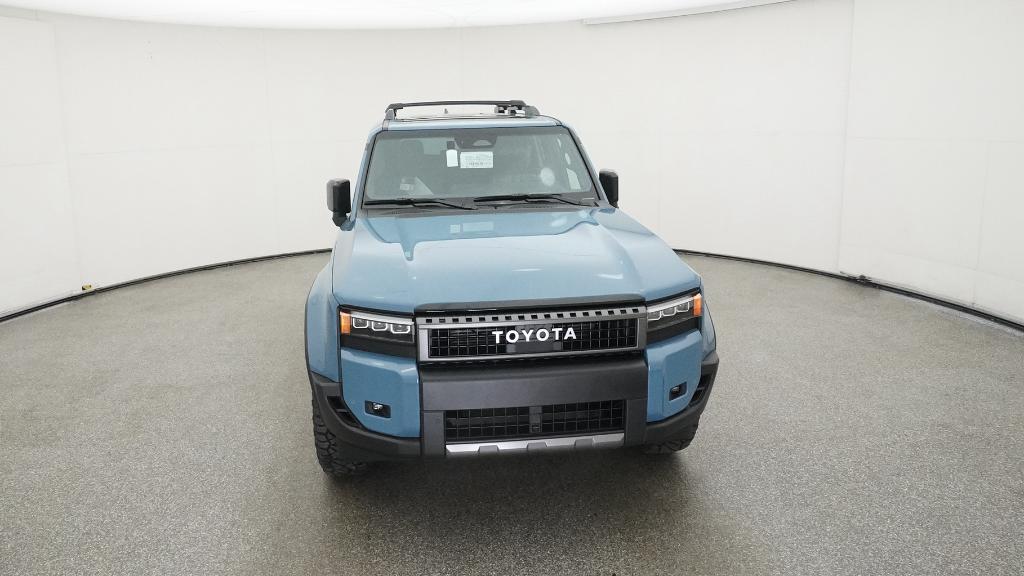 2025 Toyota Land Cruiser Premium photo 2