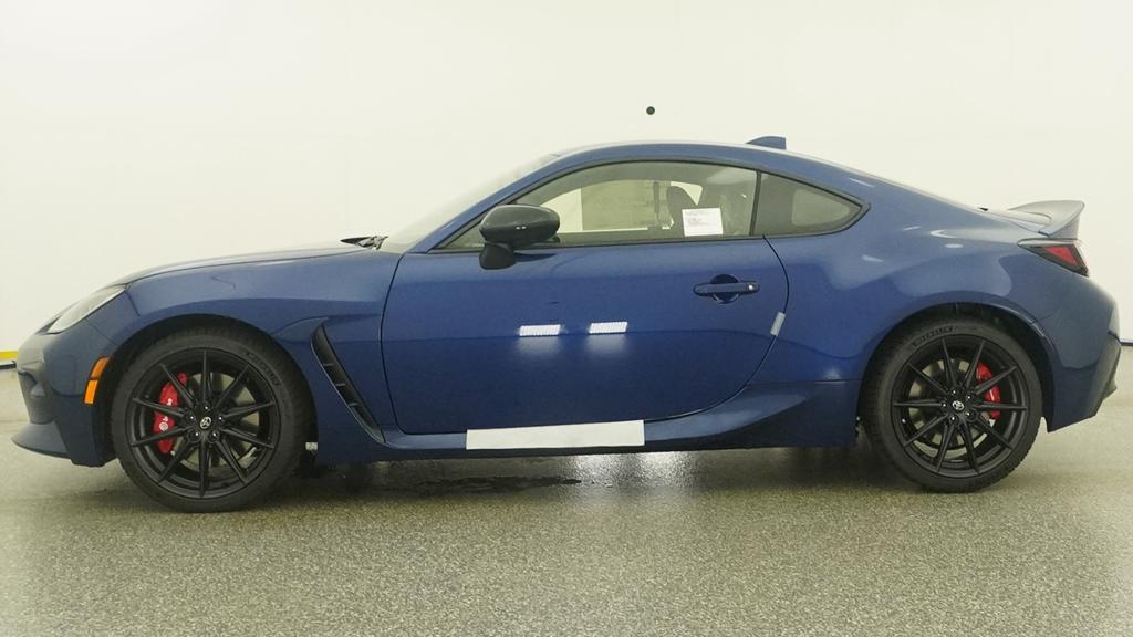 New 2026 Trueno Blue Toyota  Premium AT image 25