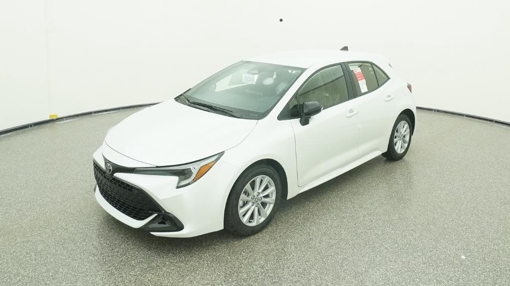 2026 Toyota Corolla Hatchback SE's photo
