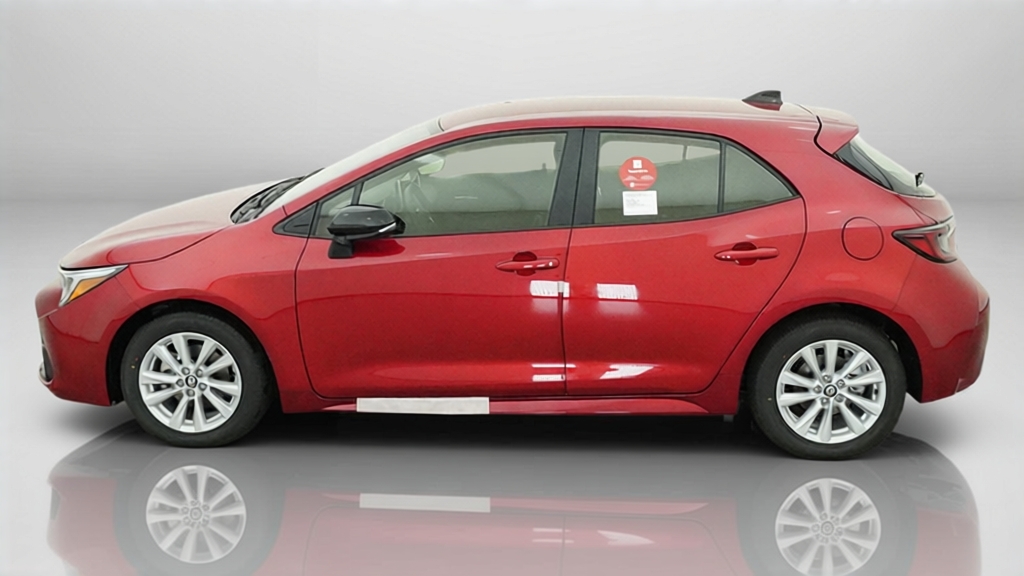 New 2027 Finish Line Red <sup>1</sup> Toyota  SE image 2