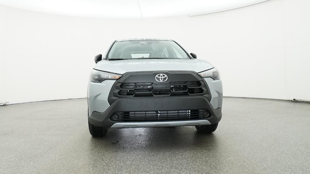 2026 Toyota Corolla Cross L photo 3