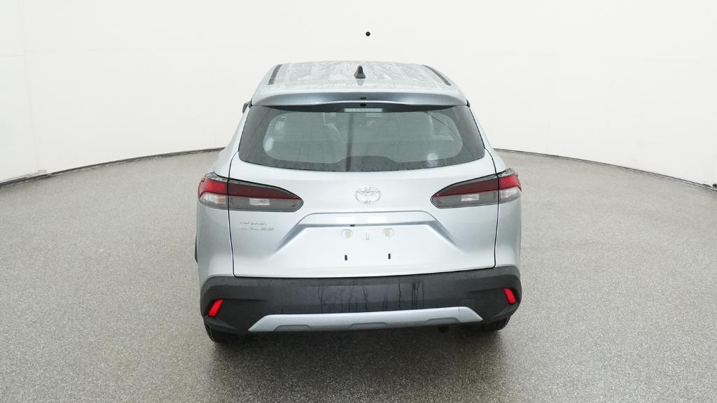 2026 Toyota Corolla Cross L photo 18