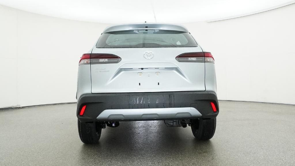2026 Toyota Corolla Cross L photo 17