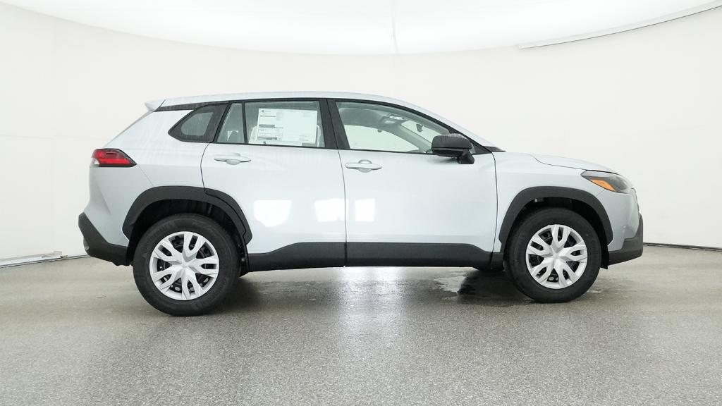 2026 Toyota Corolla Cross L photo 26