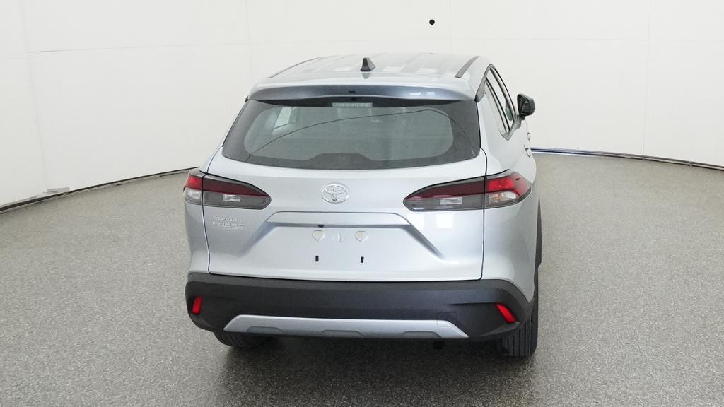 View vehicle photo 3