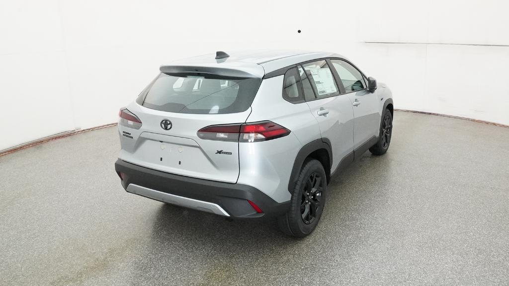 2026 Toyota Corolla Cross L photo 17