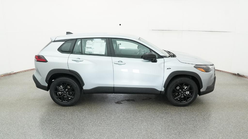 2026 Toyota Corolla Cross L photo 23