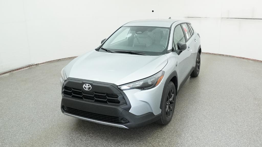 2026 Toyota Corolla Cross L photo 2