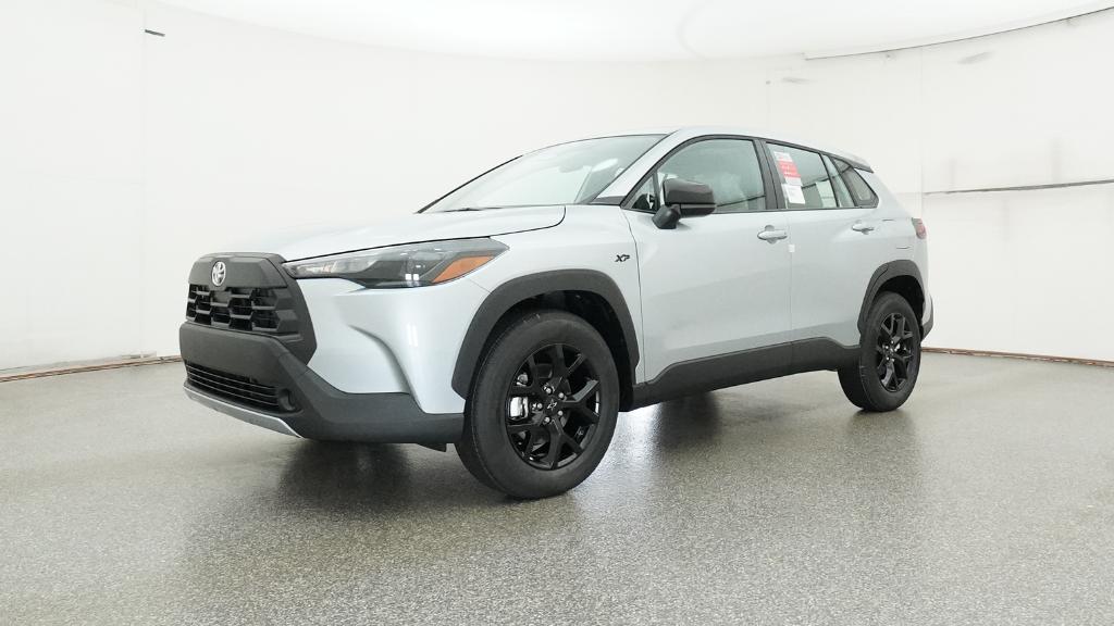 2026 Toyota Corolla Cross L photo 3