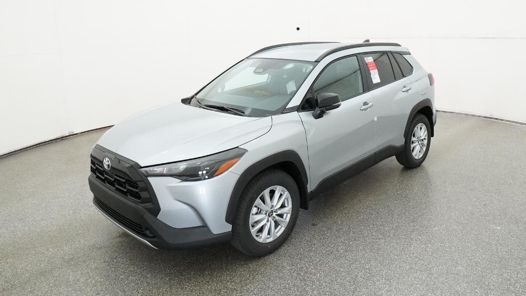 2026 Toyota Corolla Cross LE's photo