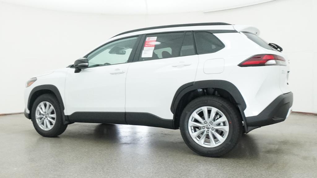 Certified Used 2026 Wind Chill Pearl Toyota LE image 5