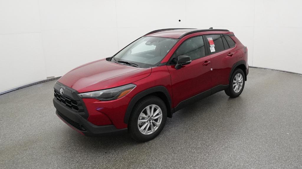 2026 Toyota Corolla Cross LE's photo