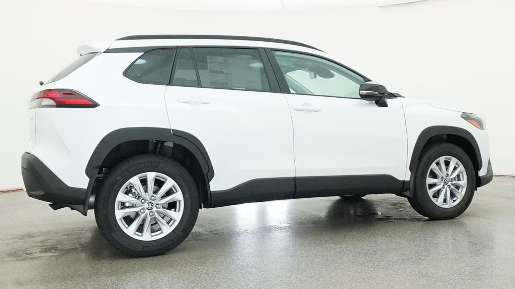 New 2026 Wind Chill Pearl <sup>1</sup> Toyota  LE image 41
